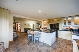 Kitchen/breakfast room- click for photo gallery